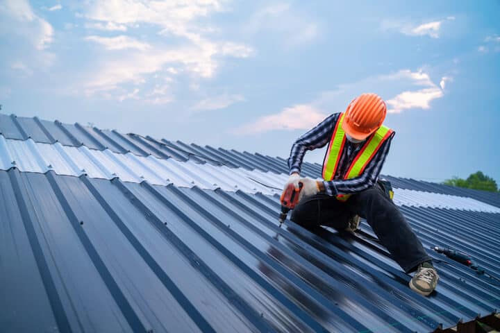 Roofer in Hawthorne